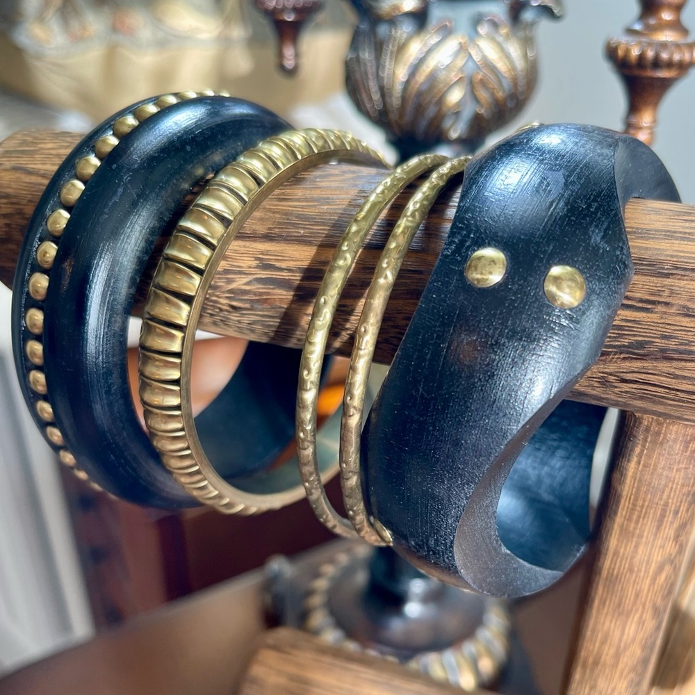 Bajalia • Wood & Metal Bangle Set